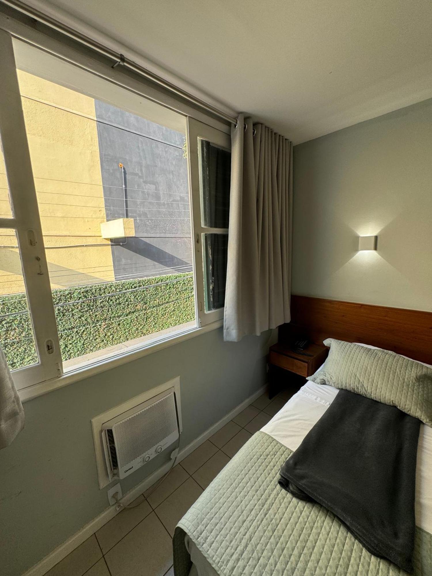 Petit Village Icarai Hotel 2*